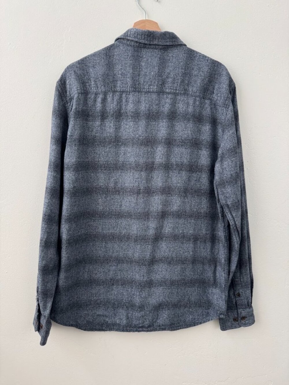 O’Neill Men’s Gray Plaid Button Down Shirt 100% Cotton Standard Fit XL - Picture 3 of 8